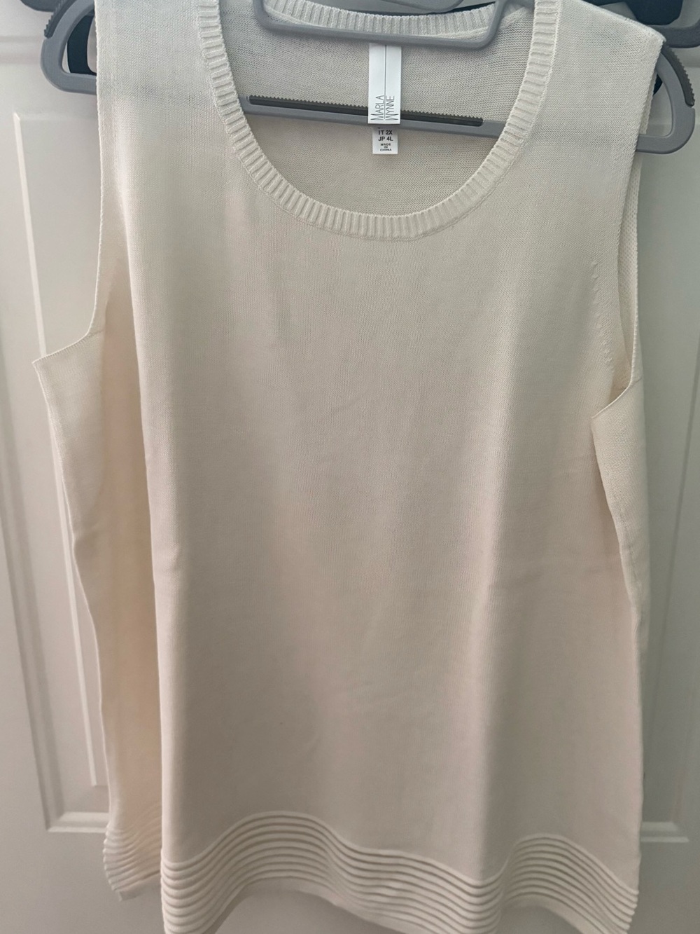 MarlaWynne Cream Sleeveless Scoop Neck Knit Tank